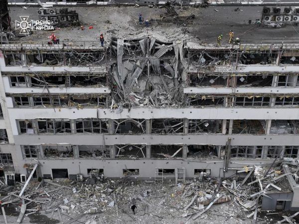 Ουκρανία: Τουλάχιστον ένας νεκρός και τρεις τραυματίες από ρωσική επίθεση στο Κίεβο