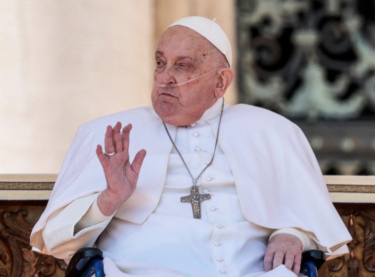 Βατικανό: Πρώτη εμφάνιση του Πάπα μετά την ασθένειά του – Χαιρέτησε τους πιστούς