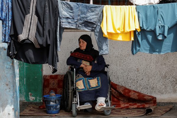 Γάζα: Το Ισραήλ δεν επιτρέπει την είσοδο εμβολίων κατά της πολιομυελίτιδας – Άλλοι 42 νεκροί από επιθέσεις