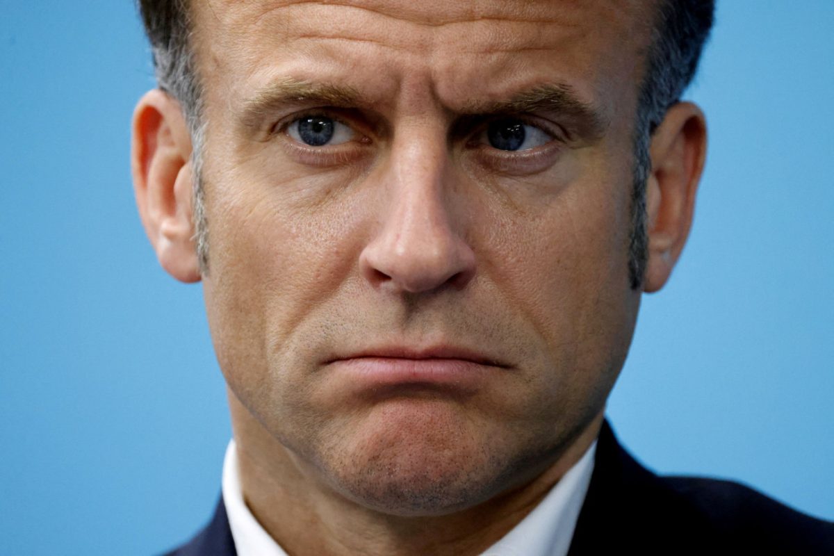 Μακρόν: «Εύθραυστη ανάπαυλα» η αναστολή δασμών από τον Τραμπ – «Η ΕΕ πρέπει να προστατευθεί»