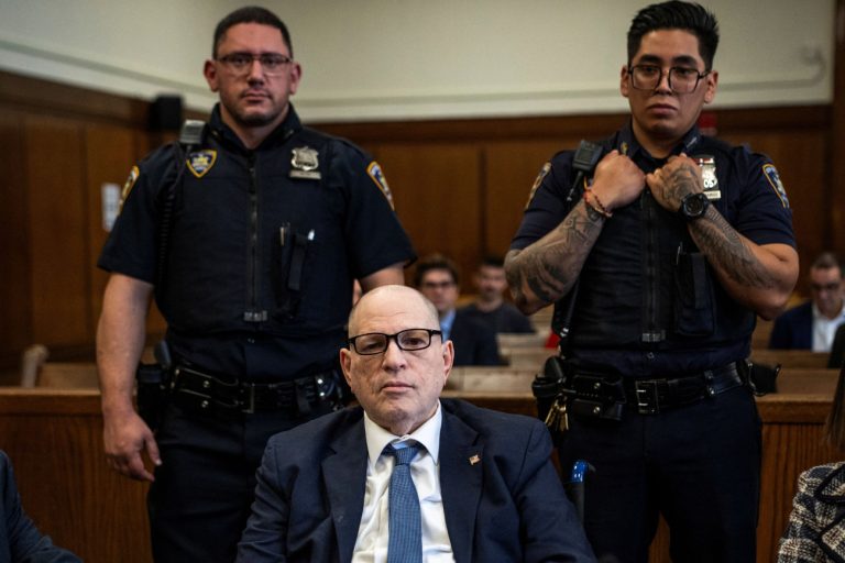 Ο Χάρβεϊ Γουάινσταϊν θα βρεθεί και πάλι ενώπιον της δικαιοσύνης