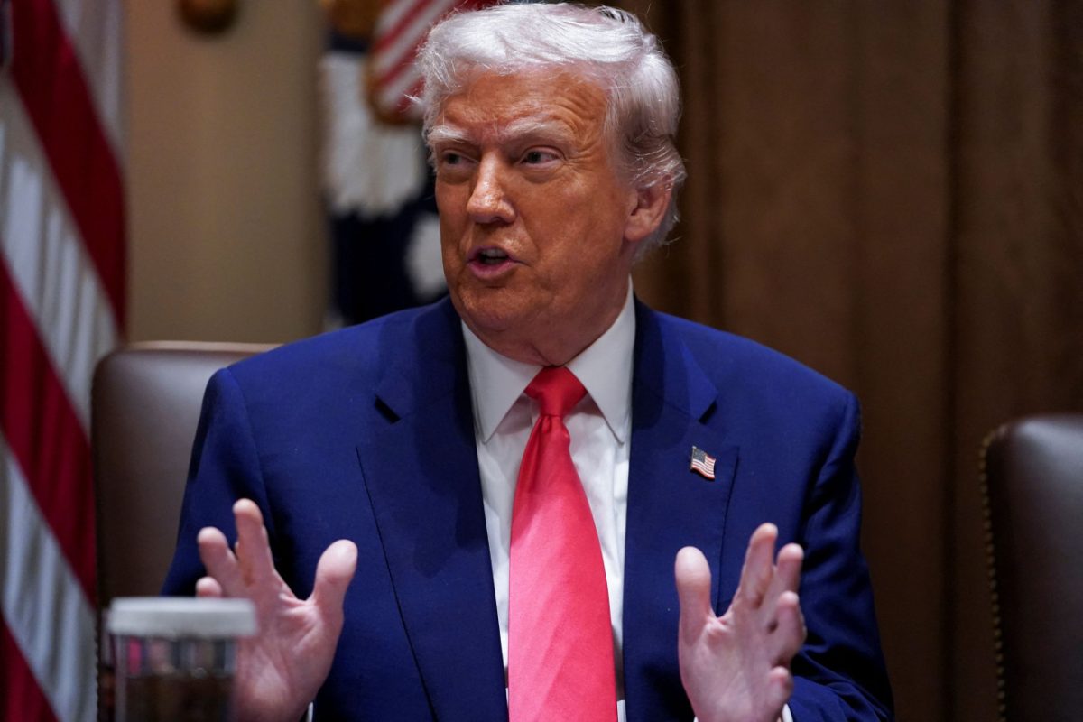 Τραμπ: Παραδέχεται ότι θα υπάρχει «μεταβατικό κόστος» λόγω δασμών, αλλά «όλα θα είναι όμορφα» στο τέλος