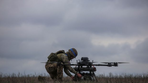 Ουκρανία: Ξεκινά έρευνα για «έγκλημα πολέμου» – Κατηγορεί τη Ρωσία για τη δολοφονία τεσσάρων αιχμαλώτων