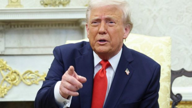 «Βλαντίμιρ, ΣΤΟΠ!»: Ο Τραμπ λέει ότι «δεν είναι ευχαριστημένος» με τα θανατηφόρα ρωσικά χτυπήματα στο Κίεβο