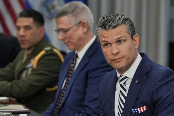 Πιτ Χέγκσεθ: Υπεύθυνος για ένα χάος που δεν έχει προηγούμενο