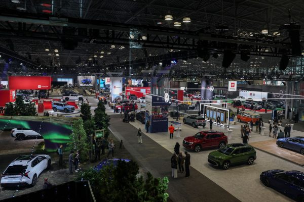 Η διπλή απειλή Τραμπ για τις ευρωπαϊκές αυτοκινητοβιομηχανίες (γραφήματα)