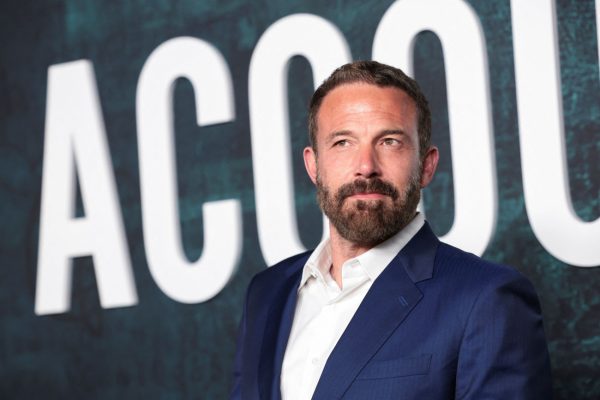 Ο Μπεν Άφλεκ δεν αγοράζει ακριβά πράγματα στα παιδιά του – «Αν θέλουν κάτι, πρέπει να δουλέψουν γι’ αυτό»