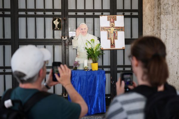 Πάπας Φραγκίσκος: Στις 23 Απριλίου θα τεθεί σε λαϊκό προσκύνημα η σορός του