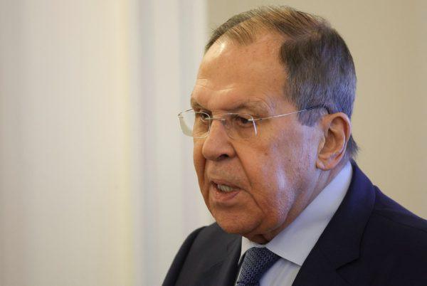 Ουκρανία: «Οι άμεσες συνομιλίες προϋποθέτουν την αναγνώριση των προσαρτημένων περιοχών», λέει ο Λαβρόφ