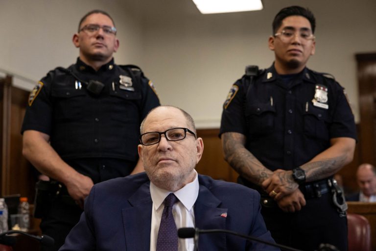 «Είχε μηδενικό ενδιαφέρον να βγει ή να κοιμηθεί μαζί του» δηλώνουν φίλοι φερόμενου θύματος του Χάρβεϊ Γουάινστιν