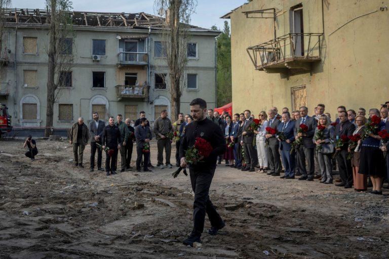 Ουκρανία: «Να μην εκχωρήσει όλα τα κατεχόμενα εδάφη της στη Ρωσία», λέει η Γερμανία