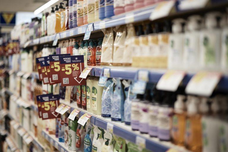 Θεοδωρικάκος: Παράταση δύο μηνών στο πλαφόν κέρδους για τρόφιμα και καύσιμα