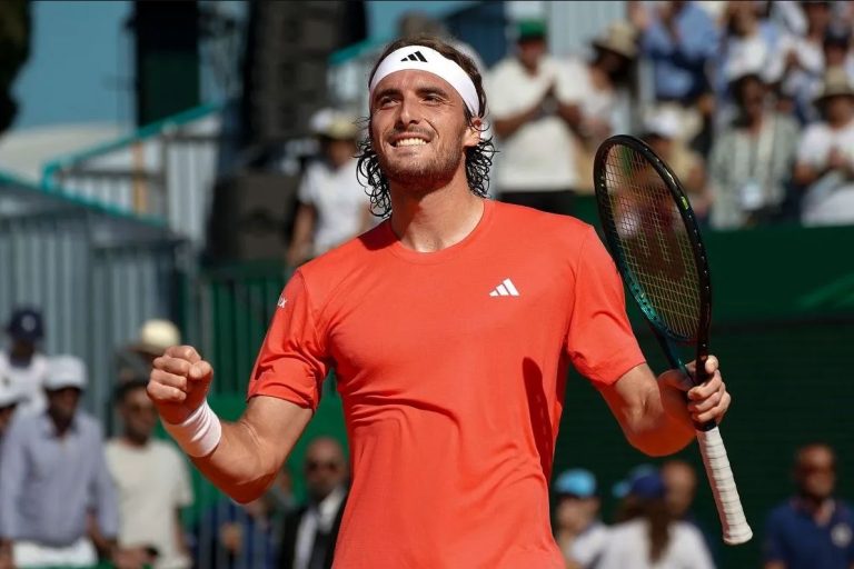 Τσιτσιπάς – Οπέλκα 2-0: Άνετο μεσημέρι στη Βαρκελώνη