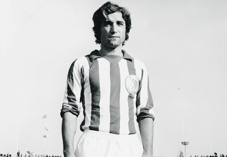 Giannis Gaitatzis: The One-Shoe ‘Iron Man’