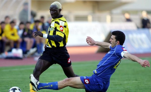 Πάτρικ Ογκουνσότο: Τραγούδησε Ρία Ελληνίδου και «τρέλανε» το TikTok! (vid)