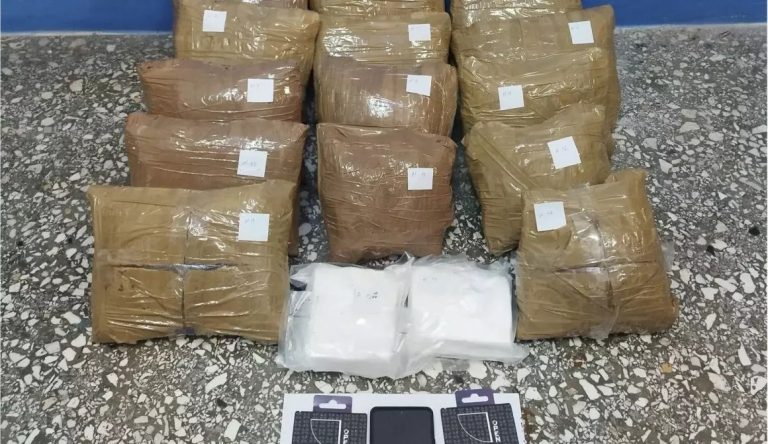 Μετέφερε 8,5 κιλά χασίς και ένα κιλό κακαϊνη με το… πλοίο της γραμμής – Του πέρασαν χειροπέδες