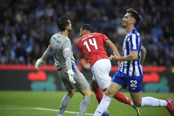 Πόρτο – Μπενφίκα 1-4: Μυθική εμφάνιση από τον Παυλίδη με χατ τρικ (vids)