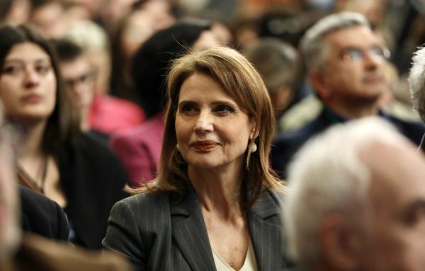 ΠΑΣΟΚ: Στην Επιτροπή Δεοντολογίας παραπέμπεται η Μπατζελή για προσβολή κατά του προέδρου