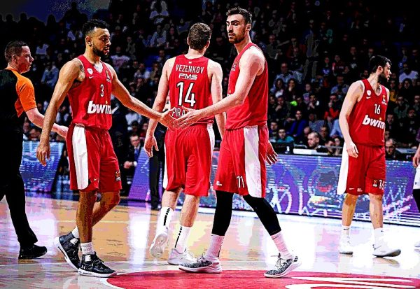 Εξελίξεις με Γκος και Μιλουτίνοφ στον Ολυμπιακό: Τι λένε στην Ισπανία για το μέλλον τους