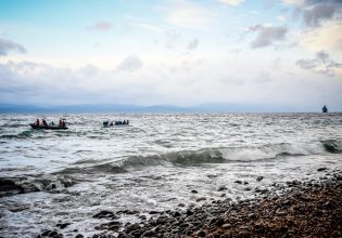 Σύλληψη δύο διακινητών στην Κρήτη – Μετέφεραν 58 μετανάστες με λέμβο από τη Λιβύη
