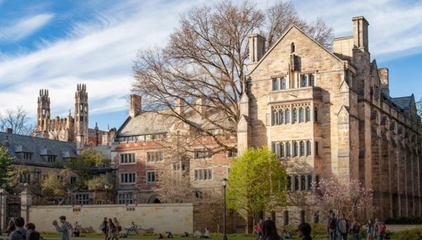 ΣΥΡΙΖΑ προς υπουργείο Παιδείας: Πού είναι το Harvard και το Yale;