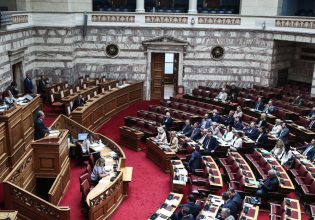 ΣΥΡΙΖΑ: Ερώτηση στη Βουλή για τη βελτίωση των διαδικασιών χορήγησης της ελληνικής ιθαγένειας