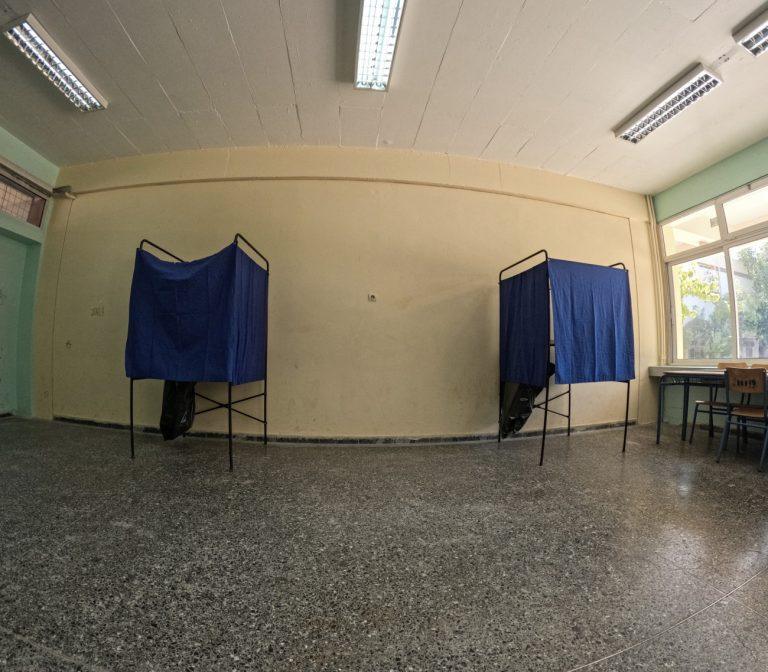 ΣΥΡΙΖΑ για νέο εκλογικό νόμο στην αυτοδιοίκηση: Μνημείο αντιδημοκρατικότητας που απαξιώθηκε