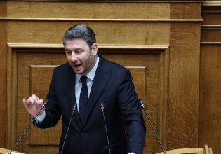 Ανδρουλάκης: Αναπάντητα ερωτήματα άφησε ο Μητσοτάκης – Η ρήτρα είναι κομμένη και ραμμένη για ισχυρούς