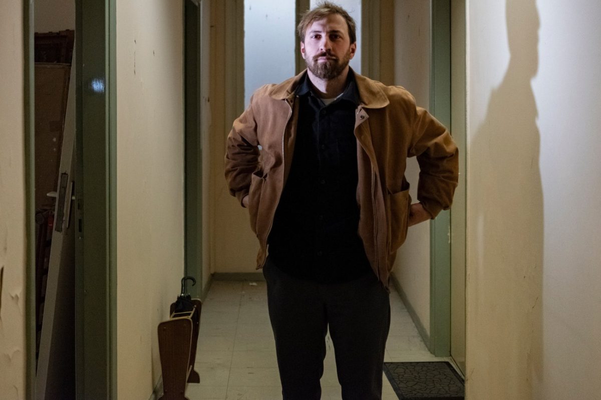 Από το σκέιτ και τη νομική στις Κάννες και τον Γουίλεμ Νταφό: Ο Έβαν Μαραγκουδάκης δεν φοβήθηκε ποτέ το ρίσκο