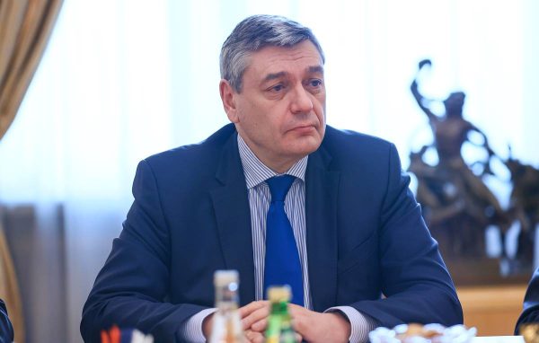 Ρωσία: «Οι δεσμοί με την Κίνα μπορούν να γίνουν ισχυρότεροι εν μέσω των παγκόσμιων οικονομικών πολέμων»