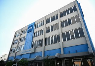 Νέα θεσμική εκτροπή της ΝΔ – Αποκαλύφθηκε ο μηχανισμός με όχημα την Blue Skies των Βαρβιτσιώτη και Ολύμπιου σε απευθείας σύνδεση με Μαξίμου για προπαγάνδα και δολοφονία χαρακτήρα αντιπάλων