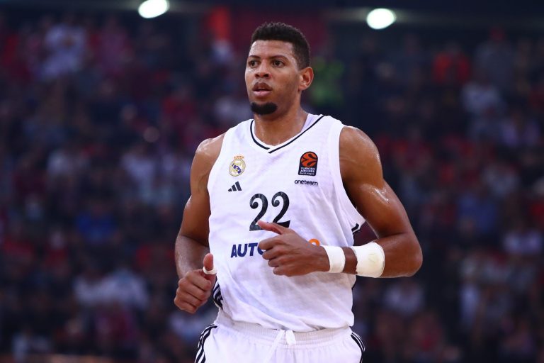 Ρεάλ Μαδρίτης: Εκτός Ταβάρες, Φερνάντο και Ντεκ στο ματς πριν τον Ολυμπιακό