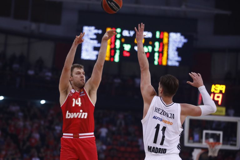 LIVE: Ολυμπιακός – Ρεάλ Μαδρίτης