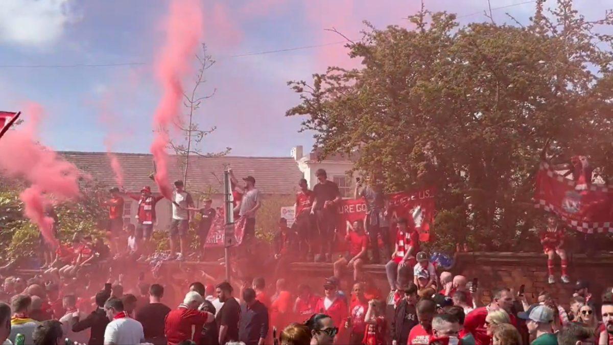 Ξεκίνησε το πάρτι στο Άνφιλντ: Ο Σλοτ αποθεώθηκε από τον κόσμο (vids)