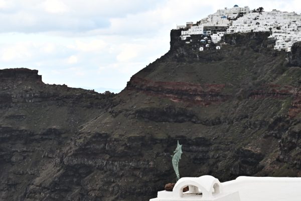 Σαντορίνη: Το μάγμα, οι σεισμοί και το… μυστήριο της Καλδέρας