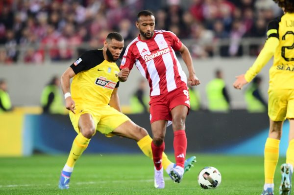 LIVE: Ολυμπιακός – ΑΕΚ