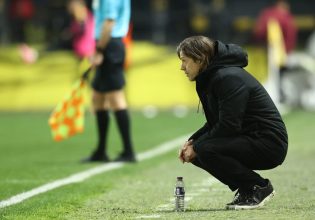 Ο Αλμέιδα συζήτησε με τους παίκτες της ΑΕΚ πάνω από 1,5 ώρα για την κακή εικόνα της ομάδας