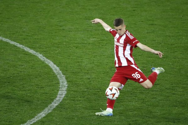 Μουζακίτης: Το ταξίδι στο Λονδίνο, το Φούλαμ-Τσέλσι και η δουλειά στο γυμναστήριο (pics)