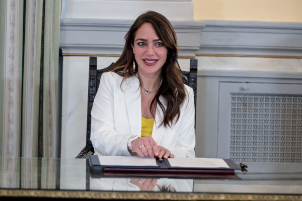 Γέννησε η υπουργός Κοινωνικής Συνοχής και Οικογένειας Δόμνα Μιχαηλίδου