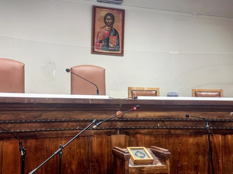 Διοικητικοί Δικαστές για Πορτοσάλτε: Η στοχοποίηση εκφεύγει από τα όρια της δημόσιας κριτικής δικαστικών αποφάσεων