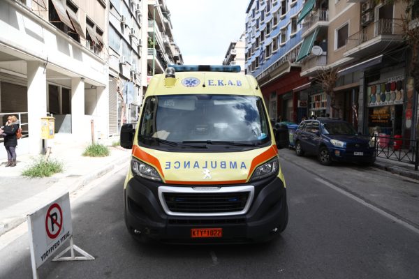 Πτώση άνδρα από ταράτσα ξενοδοχείου στην Ομόνοια