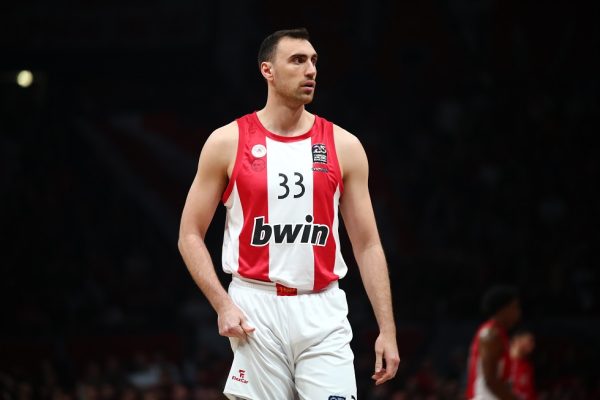 «Στη λίστα της Dubai BC ο Μιλουτίνοφ»