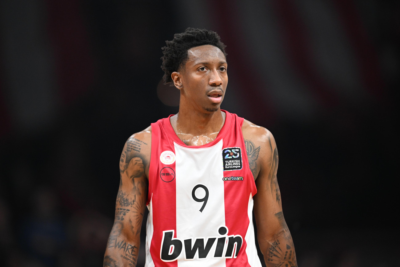 Ολυμπιακός: Λι αντί Βιλντόζα στην επτάδα των ξένων για το πρωτάθλημα