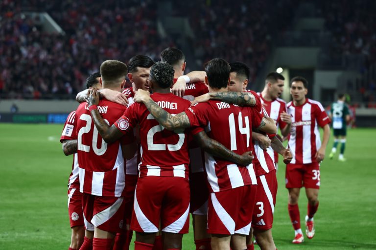 Ολυμπιακός: Τρεις προπονητές, τρεις τερματοφύλακες, έντεκα γκολ…