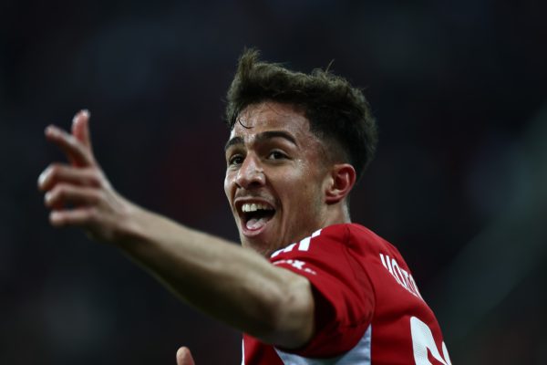 Η πανέμορφη ποδοσφαιρική ιστορία του Μπάμπη Κωστούλα