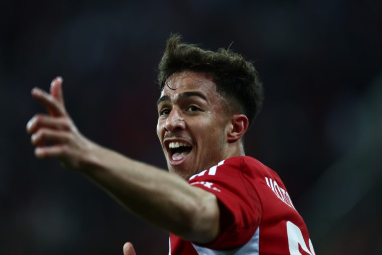 Η πανέμορφη ποδοσφαιρική ιστορία του Μπάμπη Κωστούλα