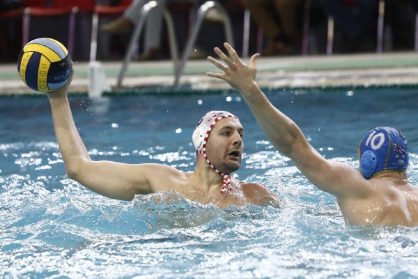 Ολυμπιακός – Γιαντράν Σπλιτ 13-14 στα πέναλτι (7-7 κ.δ.): Έχασαν τέσσερα πέναλτι στην κανονική διάρκεια και αποκλείστηκαν οι «ερυθρόλευκοι»