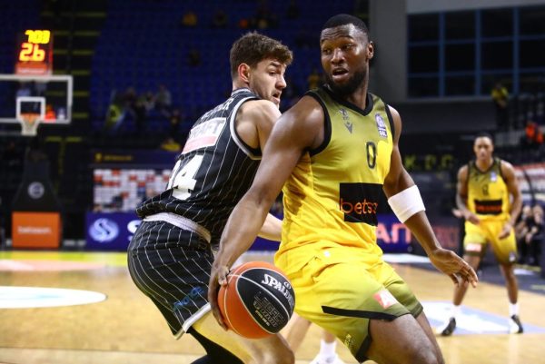 Οι αθλητικές μεταδόσεις της ημέρας (12/4): Πού θα δείτε ΠΑΟΚ-ΑΕΚ και ευρωπαϊκά πρωταθλήματα