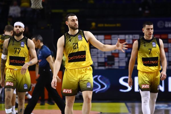 LIVE: ΑΕΚ – Ναντέρ