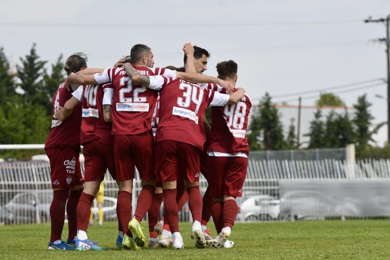 Καμπανιακός – ΑΕΛ 1-2: Οι «βυσσινί» πήραν διπλό και εξασφάλισαν την άνοδο στη Super League